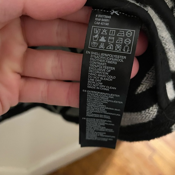 Aztec coat - Picture 2 of 5